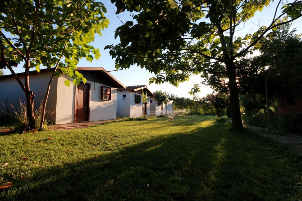 Вилла La Livada Greci Экстерьер фото
